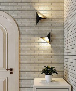 wall-light-triangle-04
